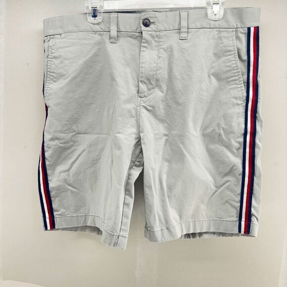 Tommy Hilfiger Men's 36 Shorts Racing Stripes Down Sides Flat Front Khaki. - Picture 1 of 5